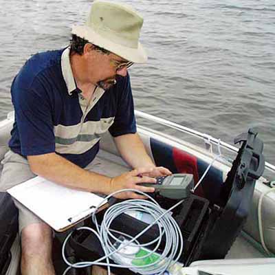 哈纳HI98292G双数据存储内置GPS多参数（15项）水质分析测定仪